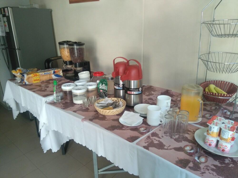 Hostal Americano Santiago Ngoại thất bức ảnh