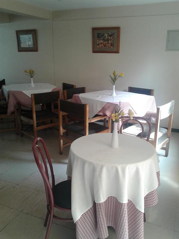 Hostal Americano Santiago Ngoại thất bức ảnh
