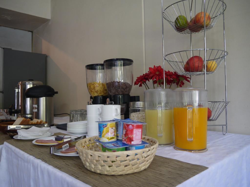 Hostal Americano Santiago Ngoại thất bức ảnh
